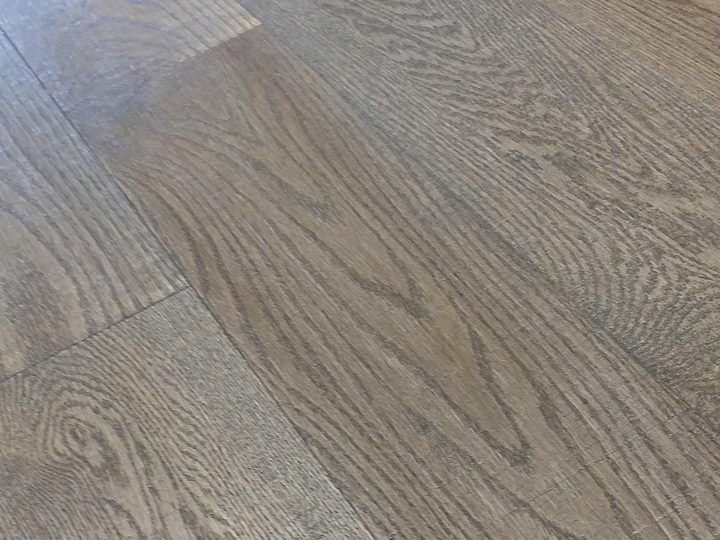Tarifs vernis de parquet à Saint-Michel-Chef-Chef – Intervention Rapide